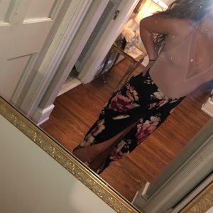 Beachy skirt with a big slit